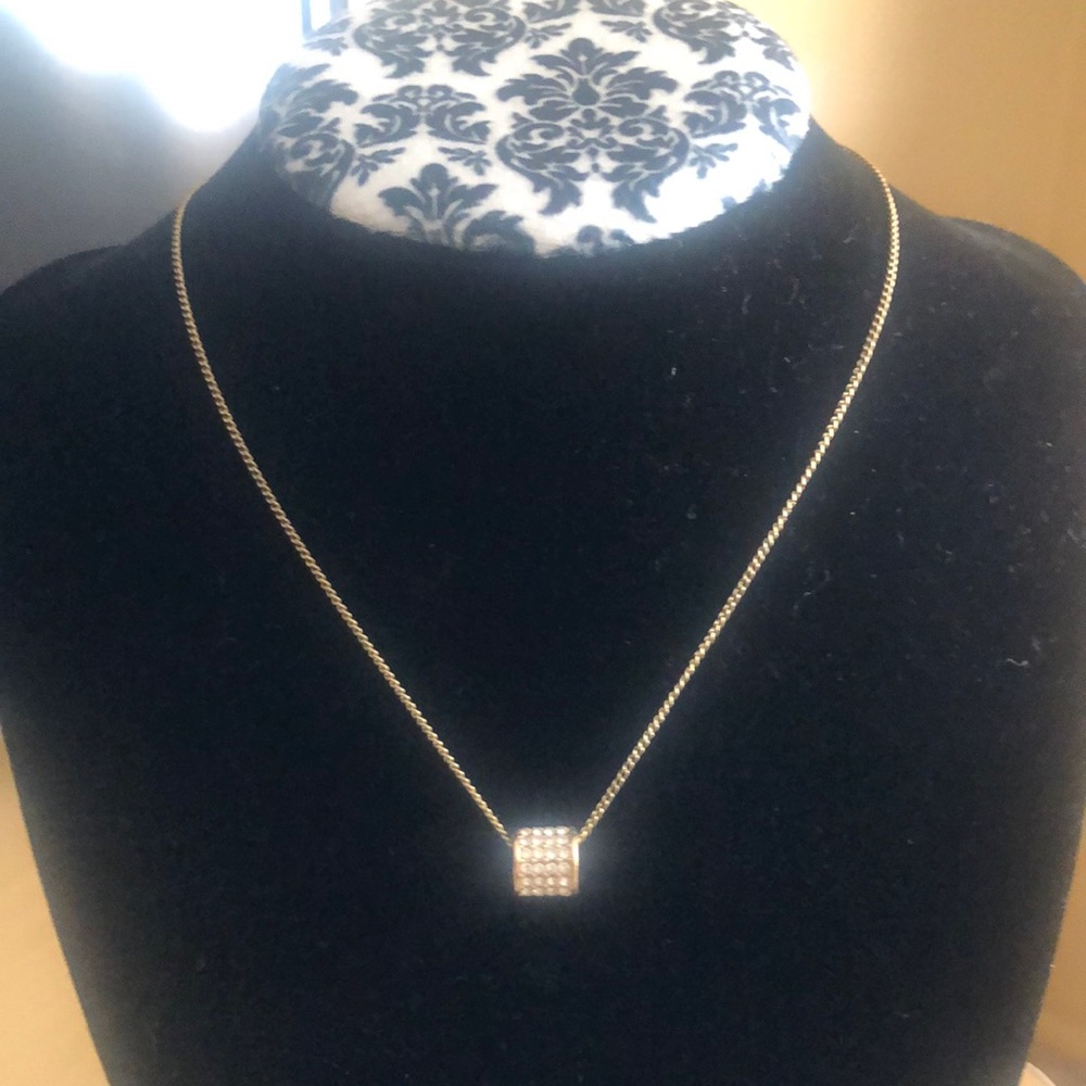 Guess Womens Necklace New